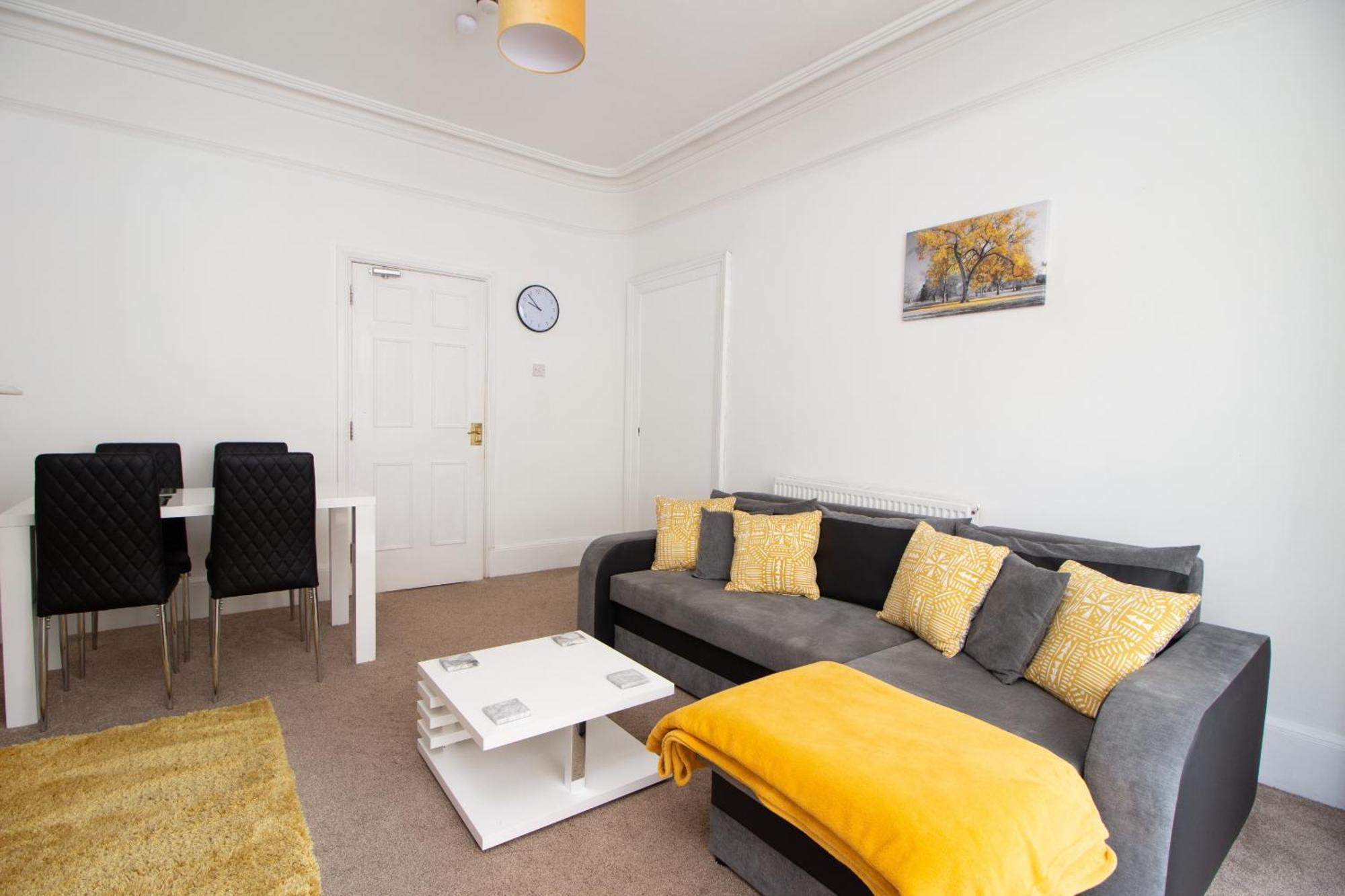 Raleigh Gf - Ground Floor 1 Bed Georgian Flat In The Centre Free Parking And Wifi *